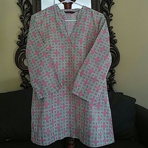 Brooks Brothers v neck cotton tunic.  Size L